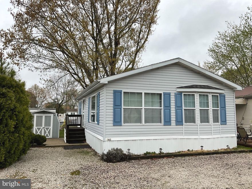 "BRING YOUR BOAT" Cute COTTAGE in water community, enjoy boating, crabbing, swimming & kayak/paddle boarding! Features 2 bedrooms, spacious kitchen, cathedral ceilings, ceiling fans, patio & shed. Community Swimming pool, Marina with boat slips, boat ramp & Covered gazebo, boat storage available & kayak. Security guard, gated community, Hoa includes water, trash, lawn maintenance & more. Close to Ocean city beach & Assateague Island. 
Great Community! 
Open year round but you can not live there full time.