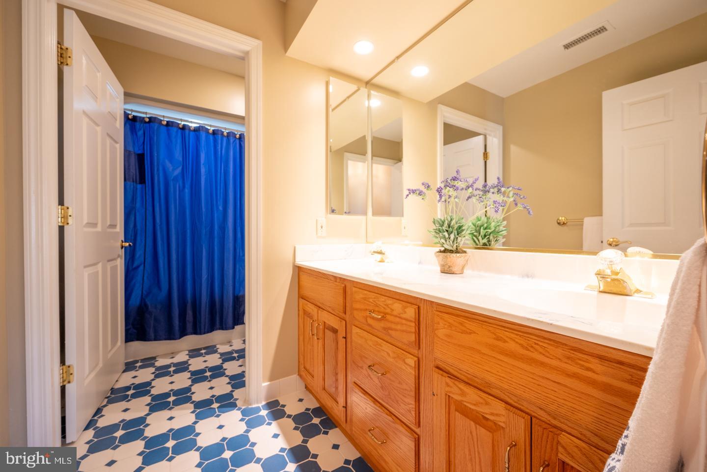 WINCHESTER - Residential