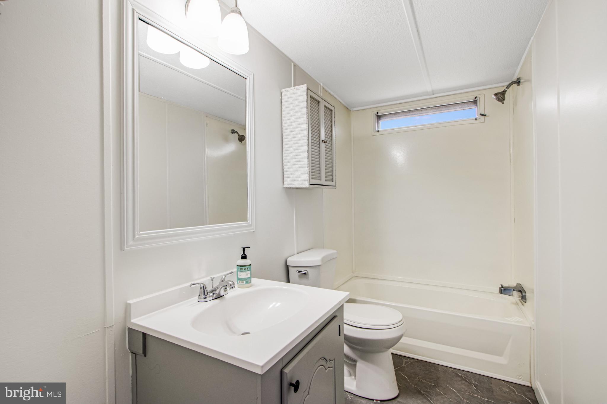 BAY CITY - Residential