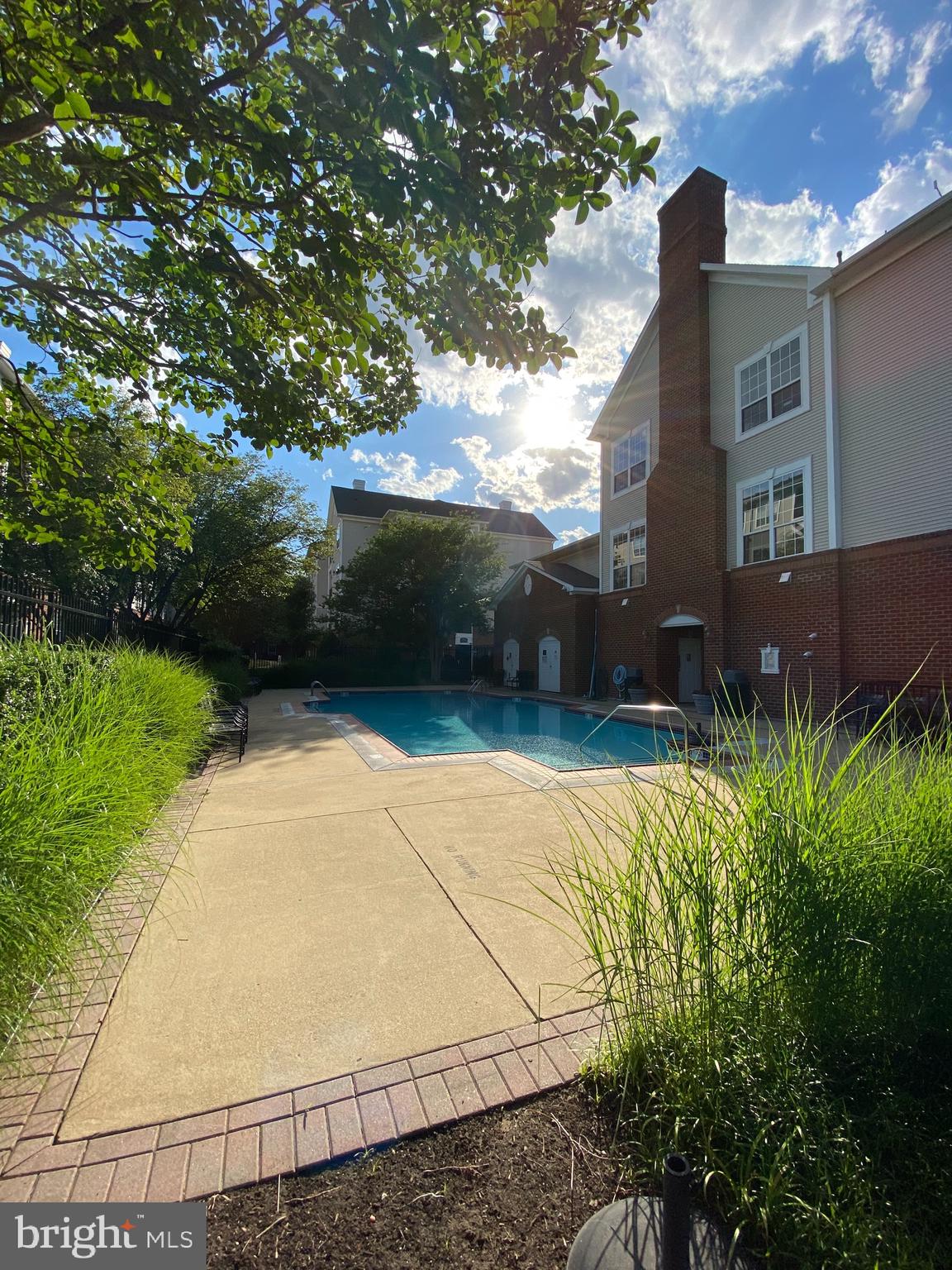 EXCHANGE AT VAN DORN - Residential Lease