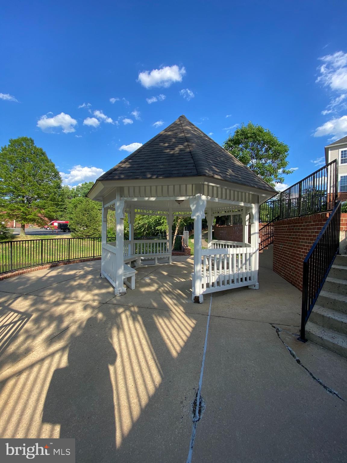 EXCHANGE AT VAN DORN - Residential Lease