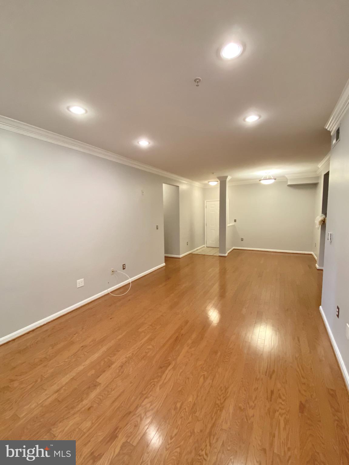 EXCHANGE AT VAN DORN - Residential Lease