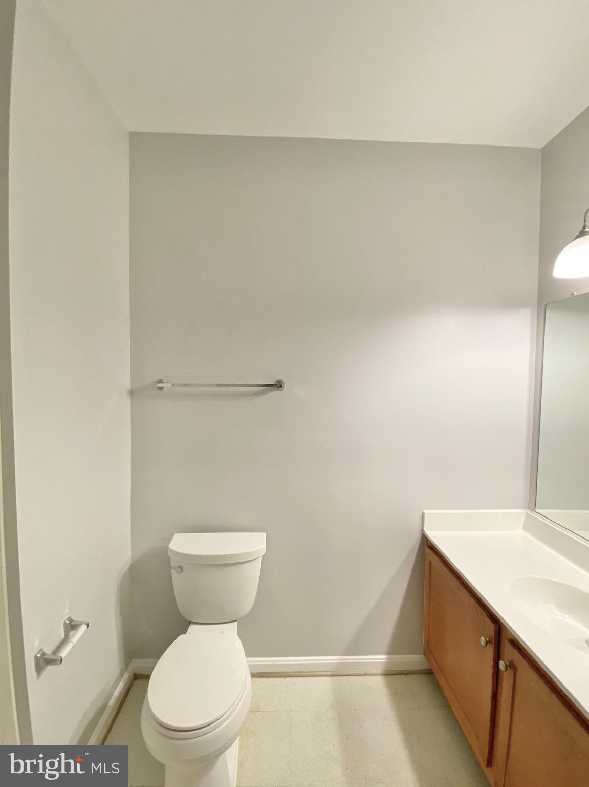 EXCHANGE AT VAN DORN - Residential Lease