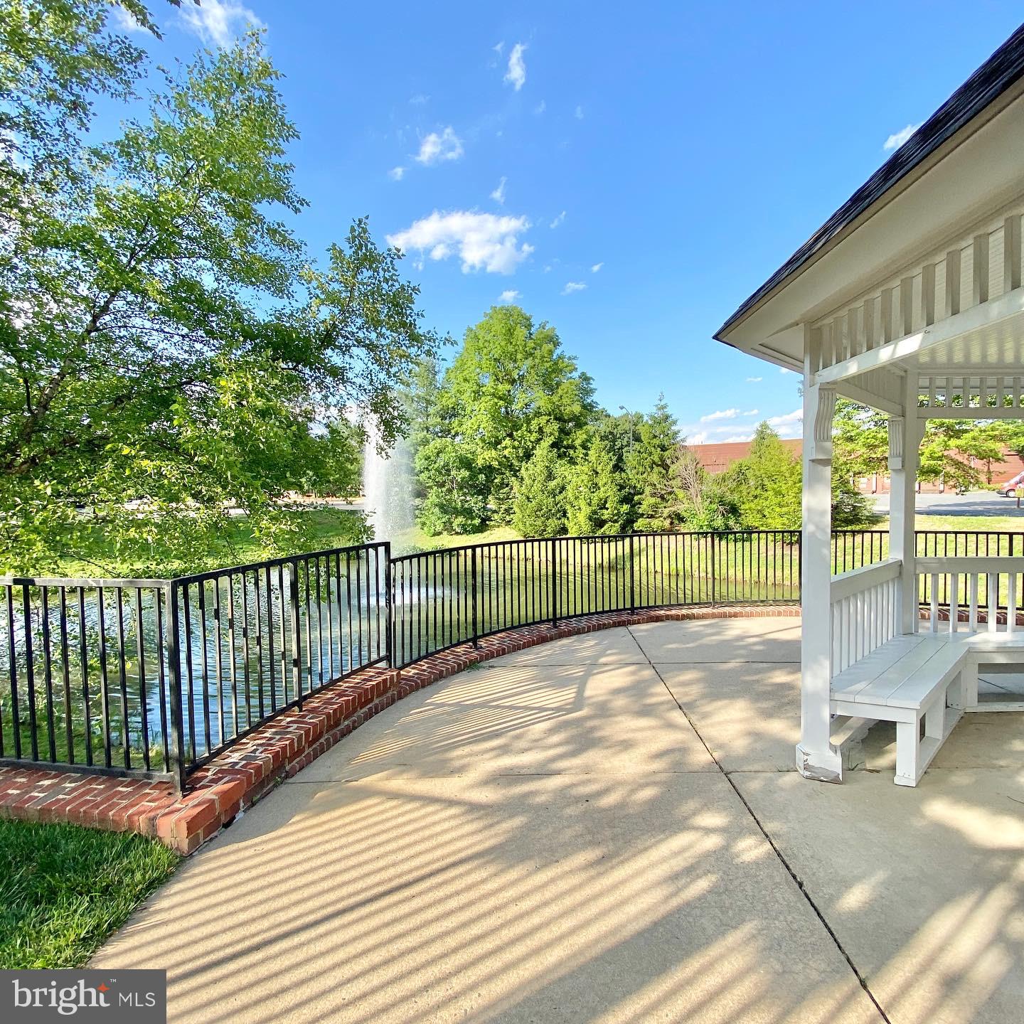 EXCHANGE AT VAN DORN - Residential Lease