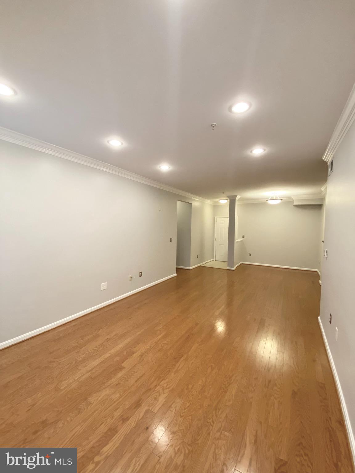 EXCHANGE AT VAN DORN - Residential Lease