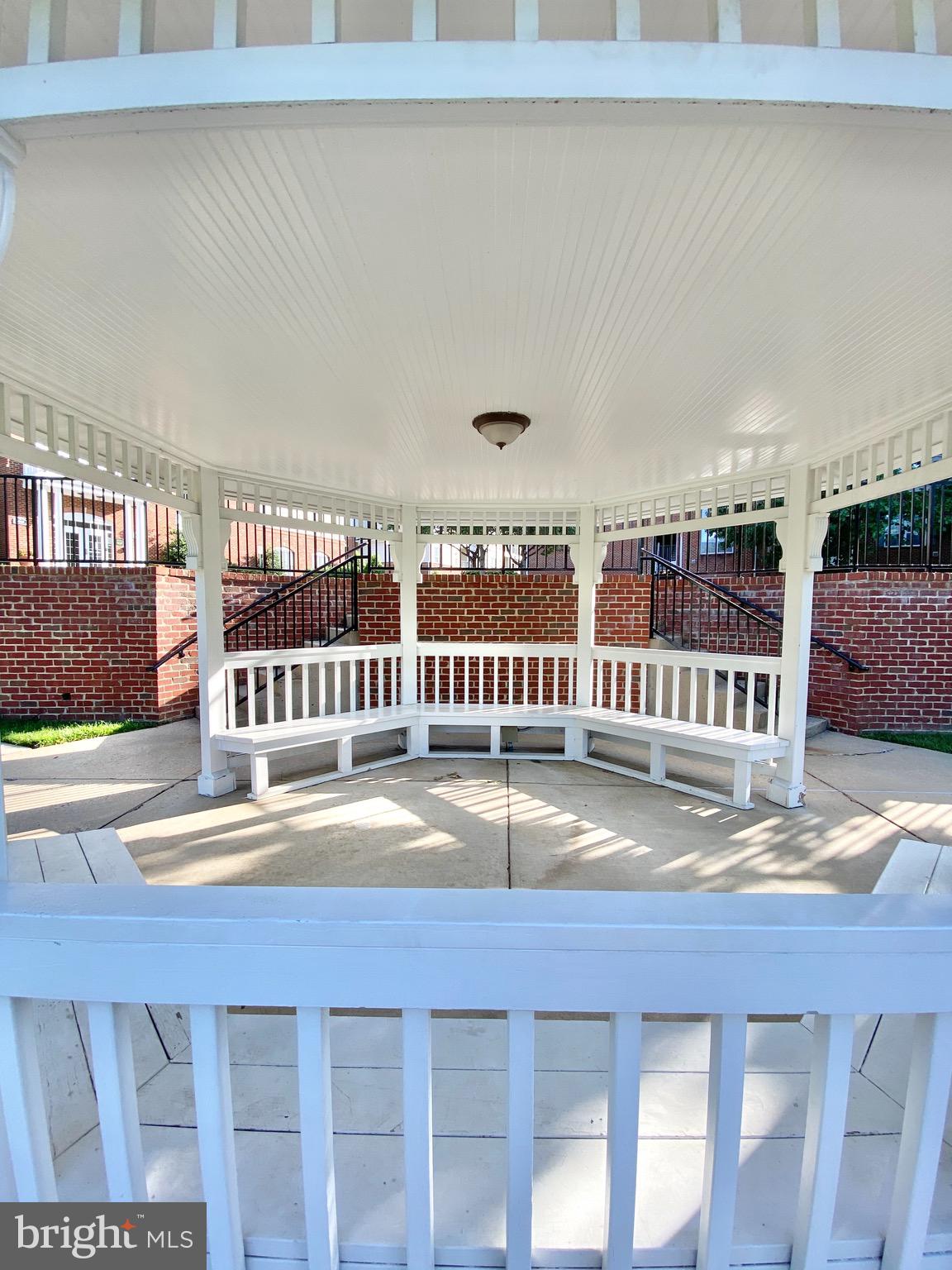 EXCHANGE AT VAN DORN - Residential Lease