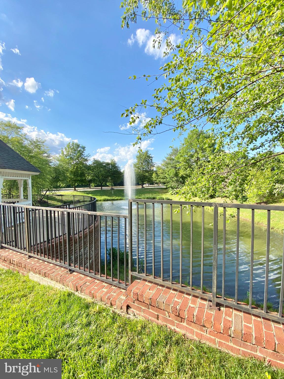 EXCHANGE AT VAN DORN - Residential Lease