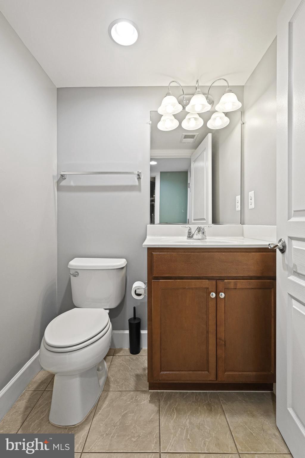 FOSTERS CREST - Residential Lease