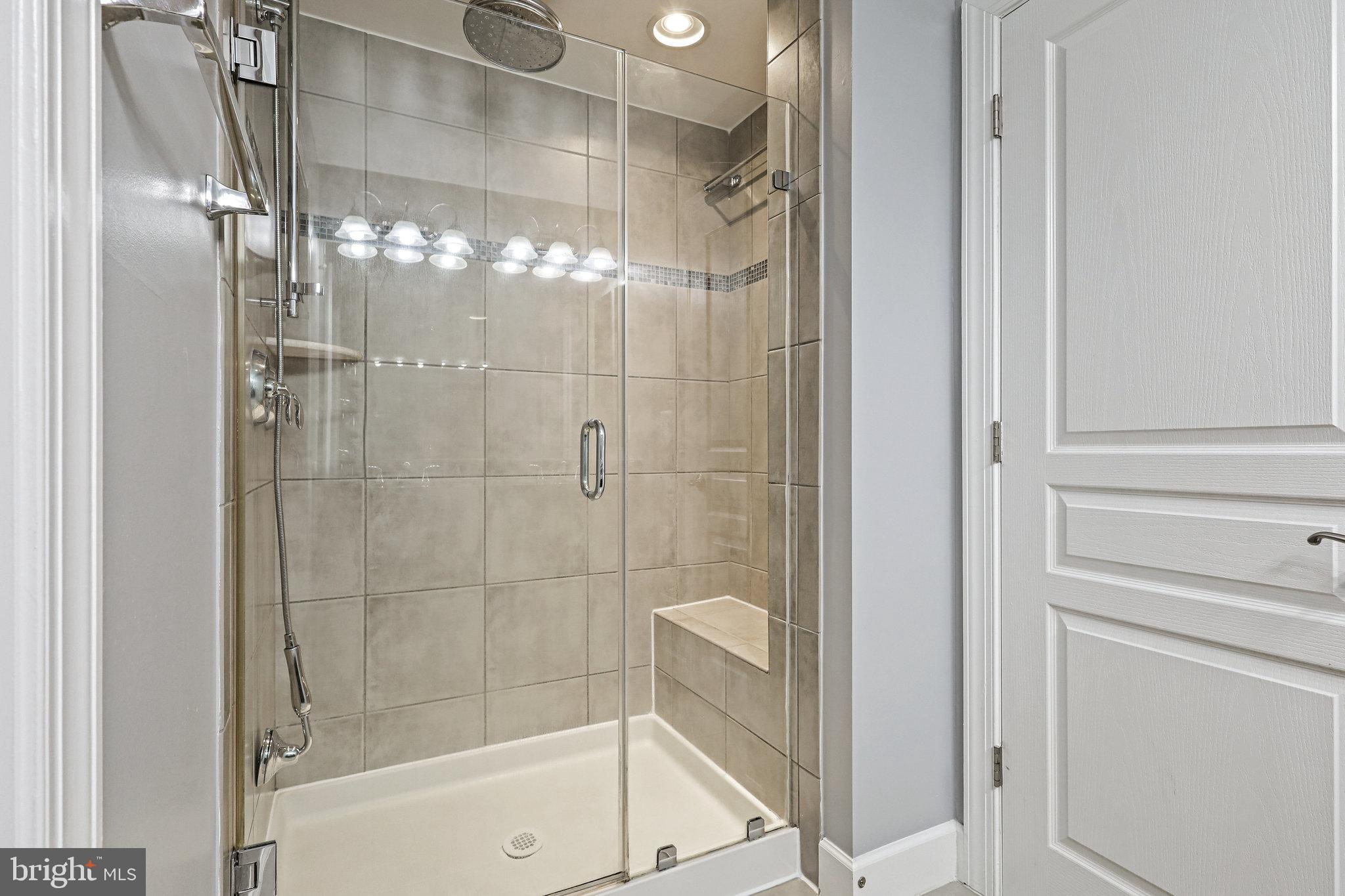 FOSTERS CREST - Residential Lease