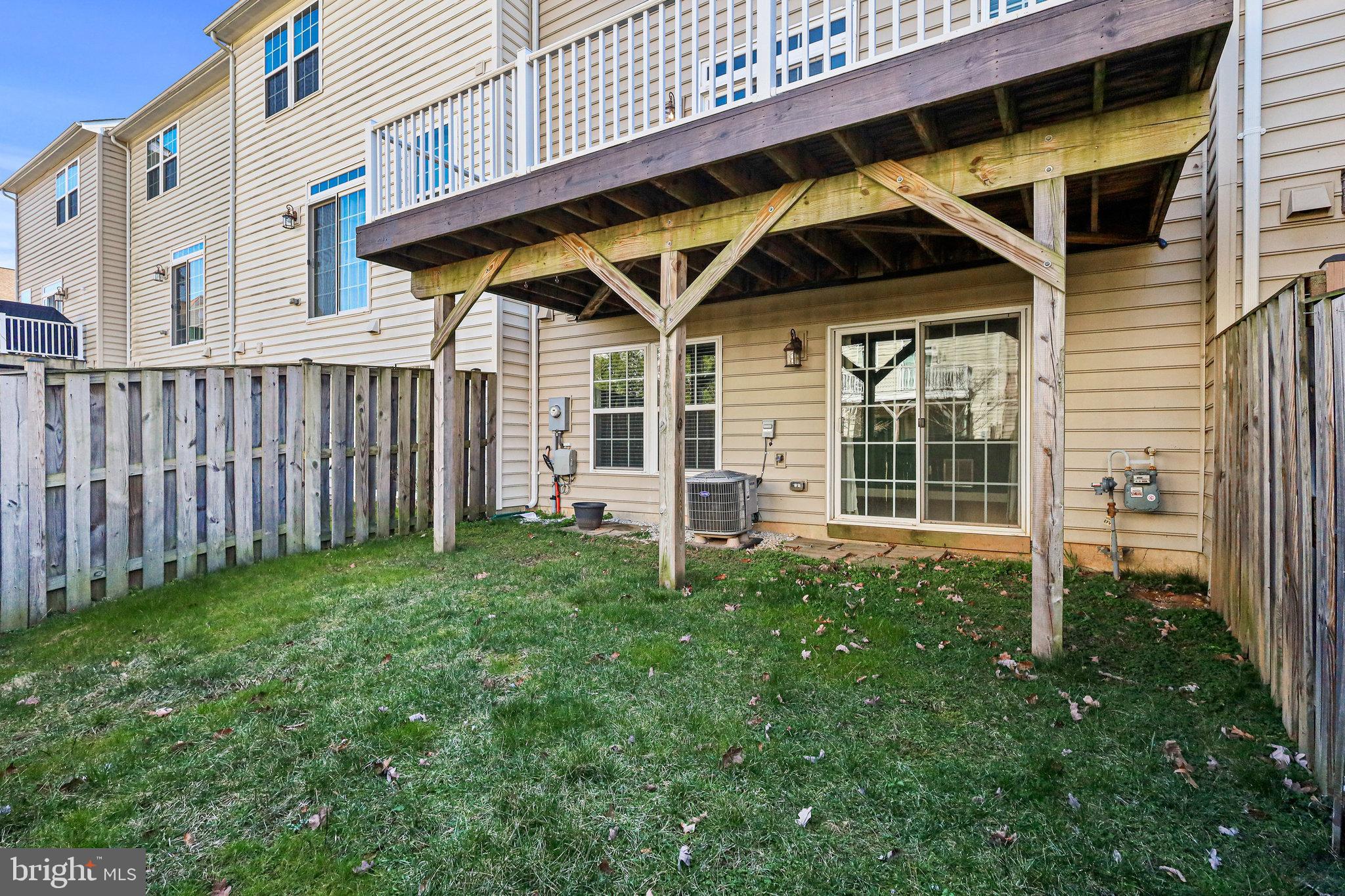 FOSTERS CREST - Residential Lease