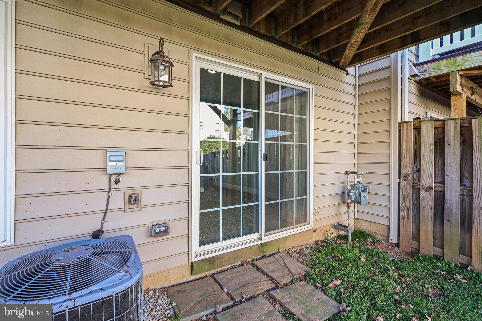 FOSTERS CREST - Residential Lease