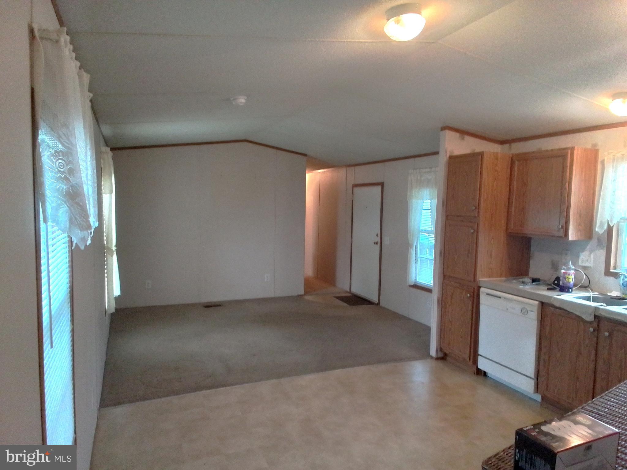 83 WILLOW DRIVE