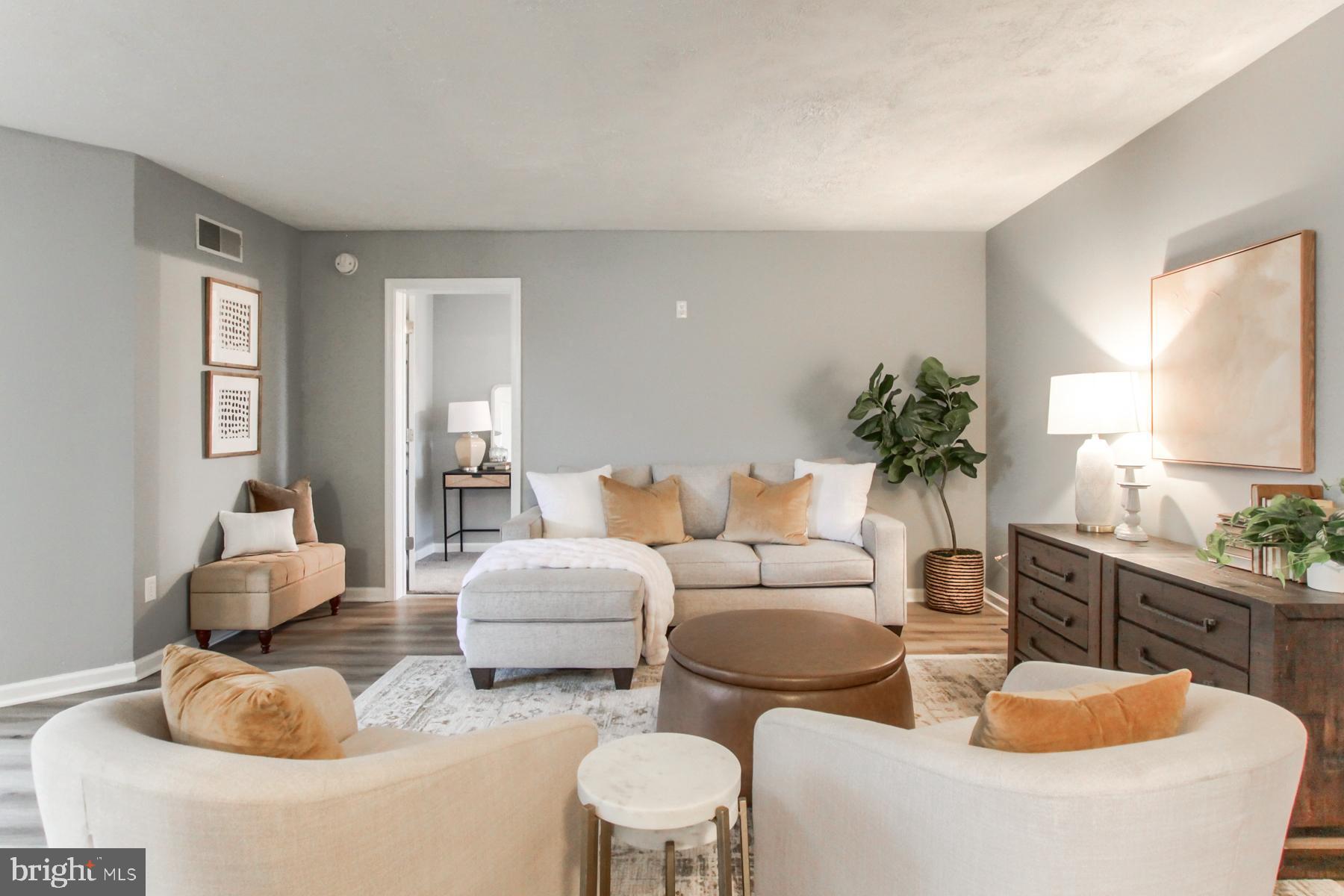 BLUE MEADOW FARMS - Residential