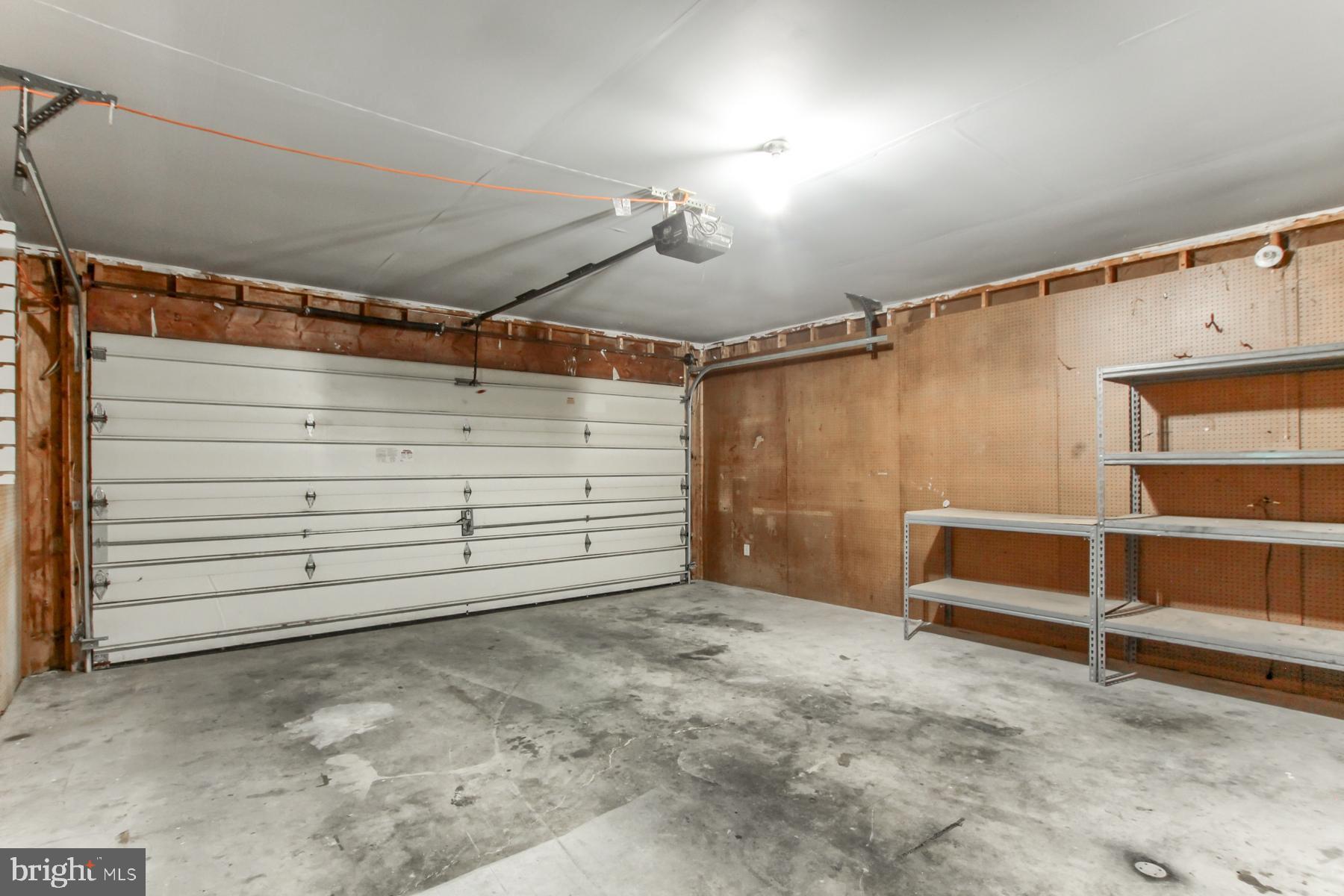 BLUE MEADOW FARMS - Residential