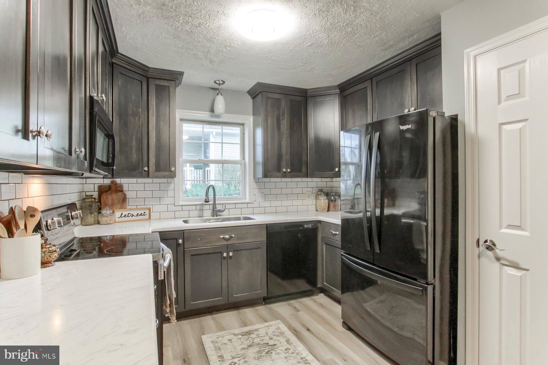 BLUE MEADOW FARMS - Residential