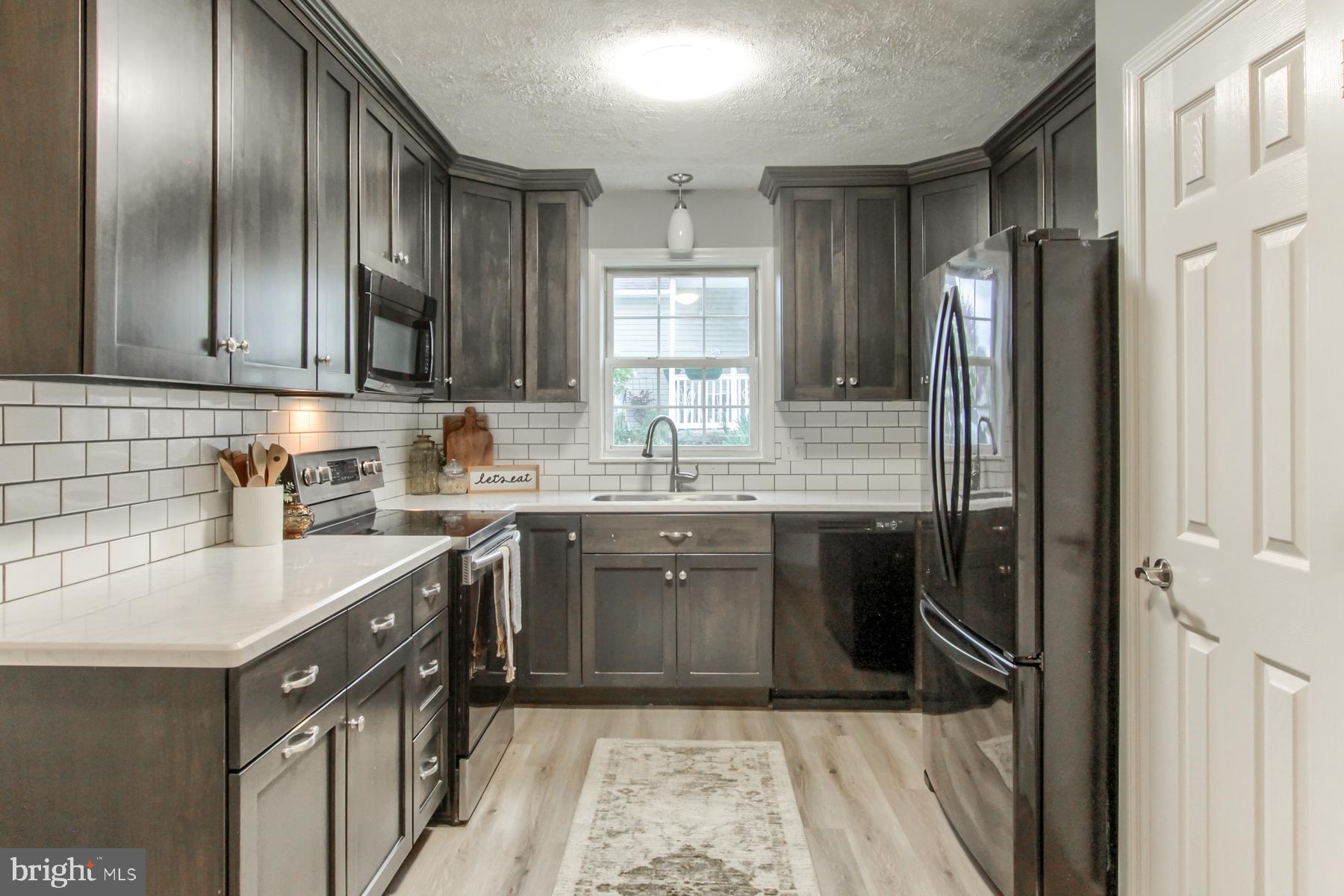 BLUE MEADOW FARMS - Residential