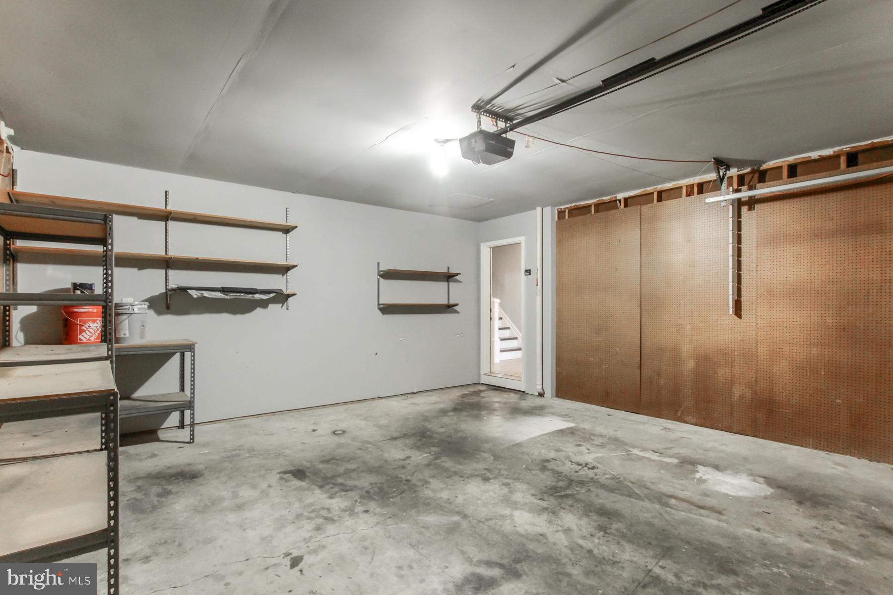 BLUE MEADOW FARMS - Residential