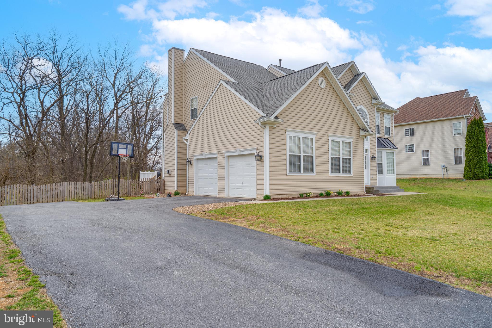 CRAIGHILL ESTATES - Residential