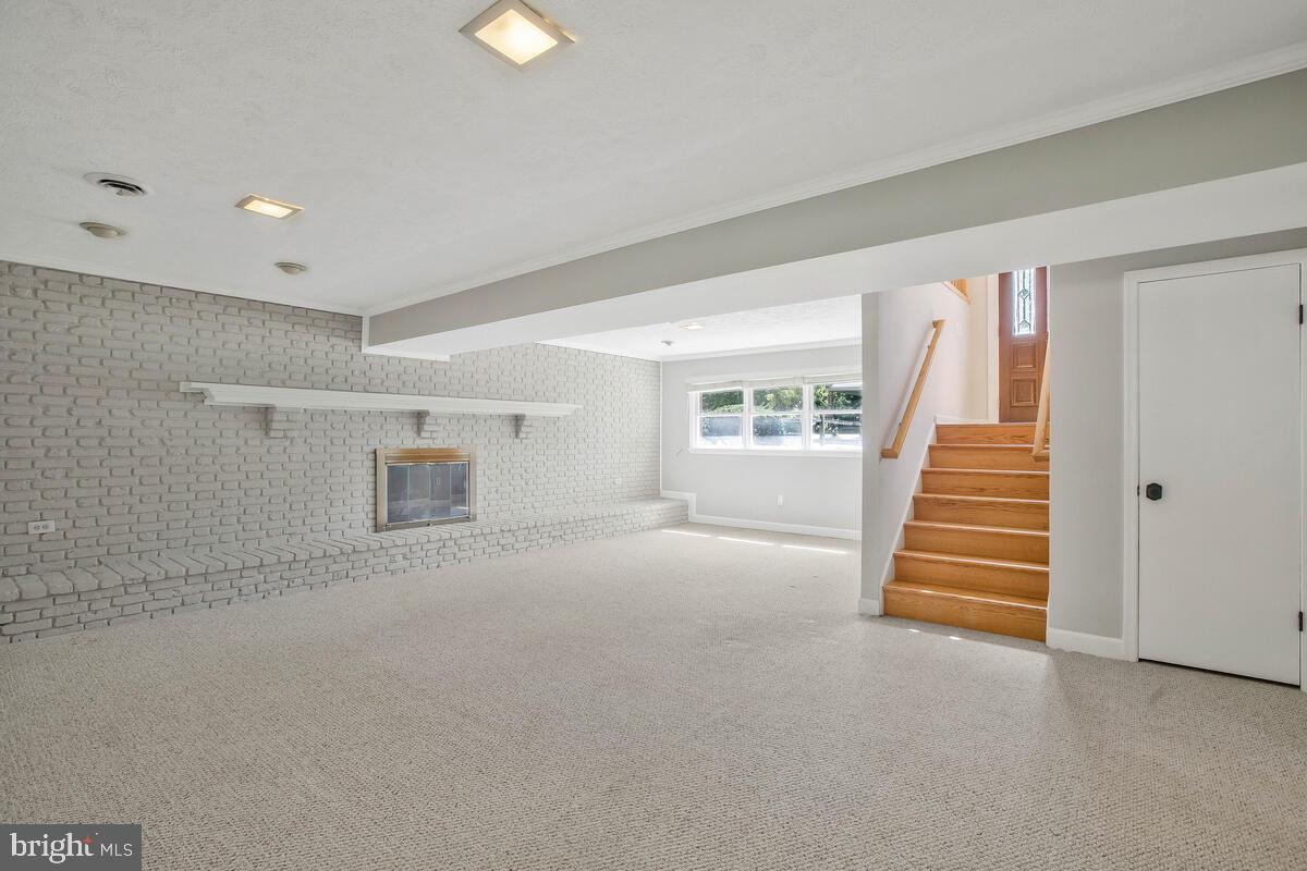 HILLSMERE ESTATES - Residential