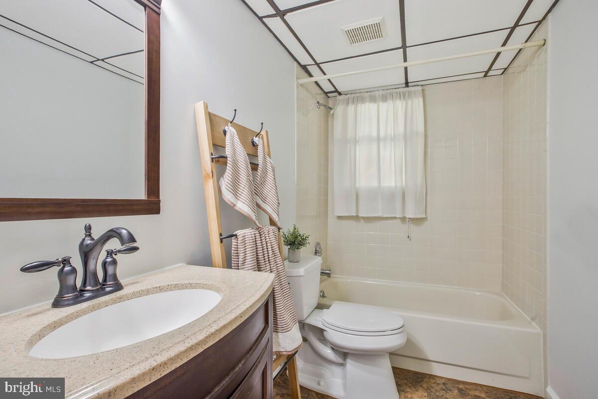 HILLSMERE ESTATES - Residential