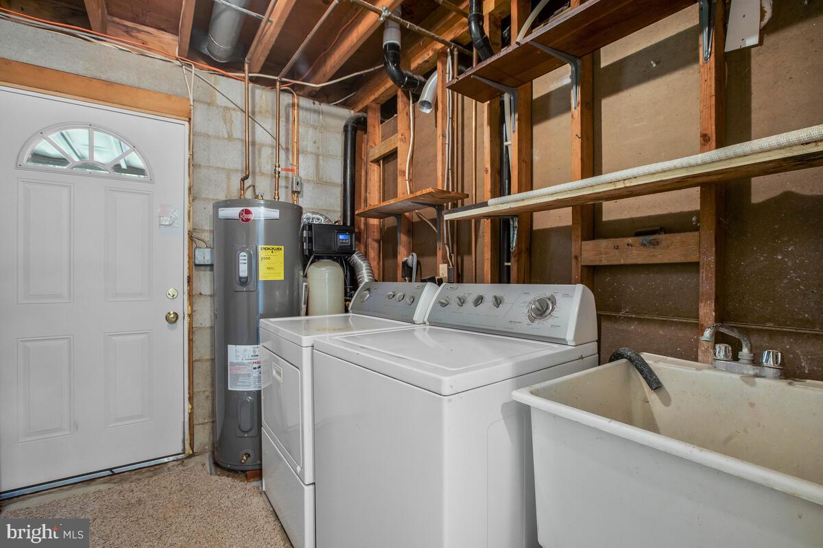 HILLSMERE ESTATES - Residential