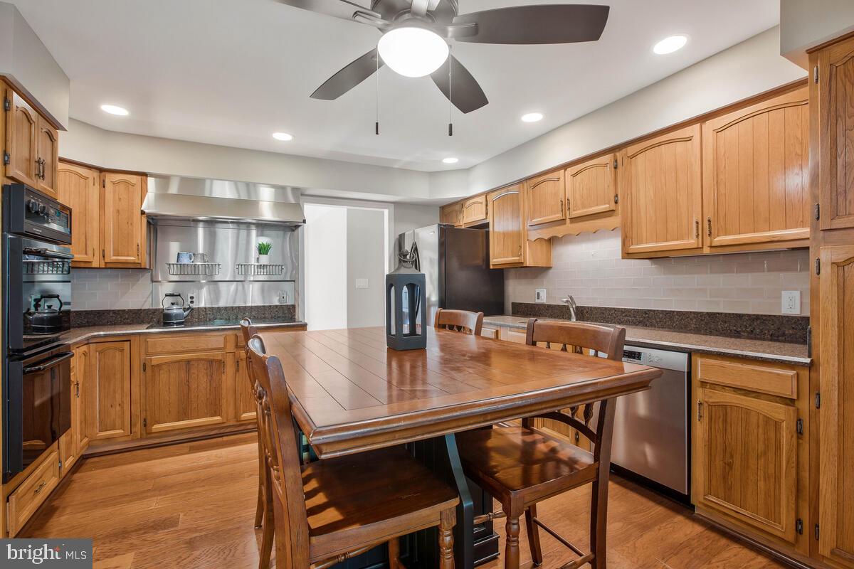 HILLSMERE ESTATES - Residential