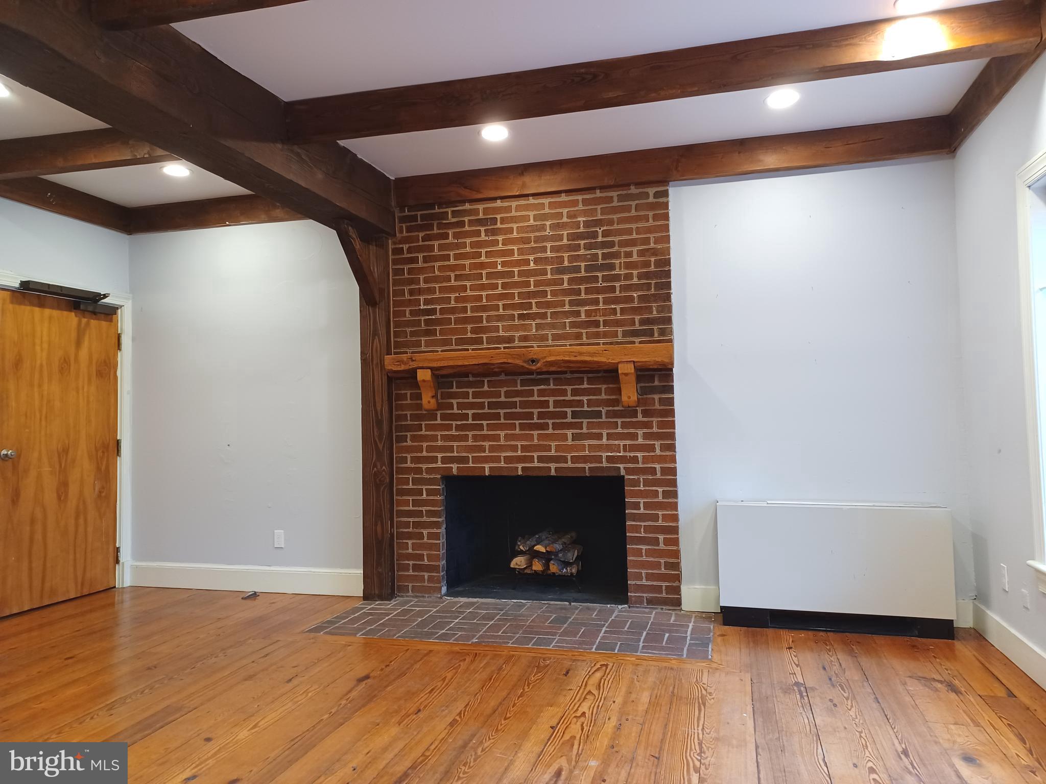 GREAT FALLS VILLAGE CENTRE - Commercial Lease