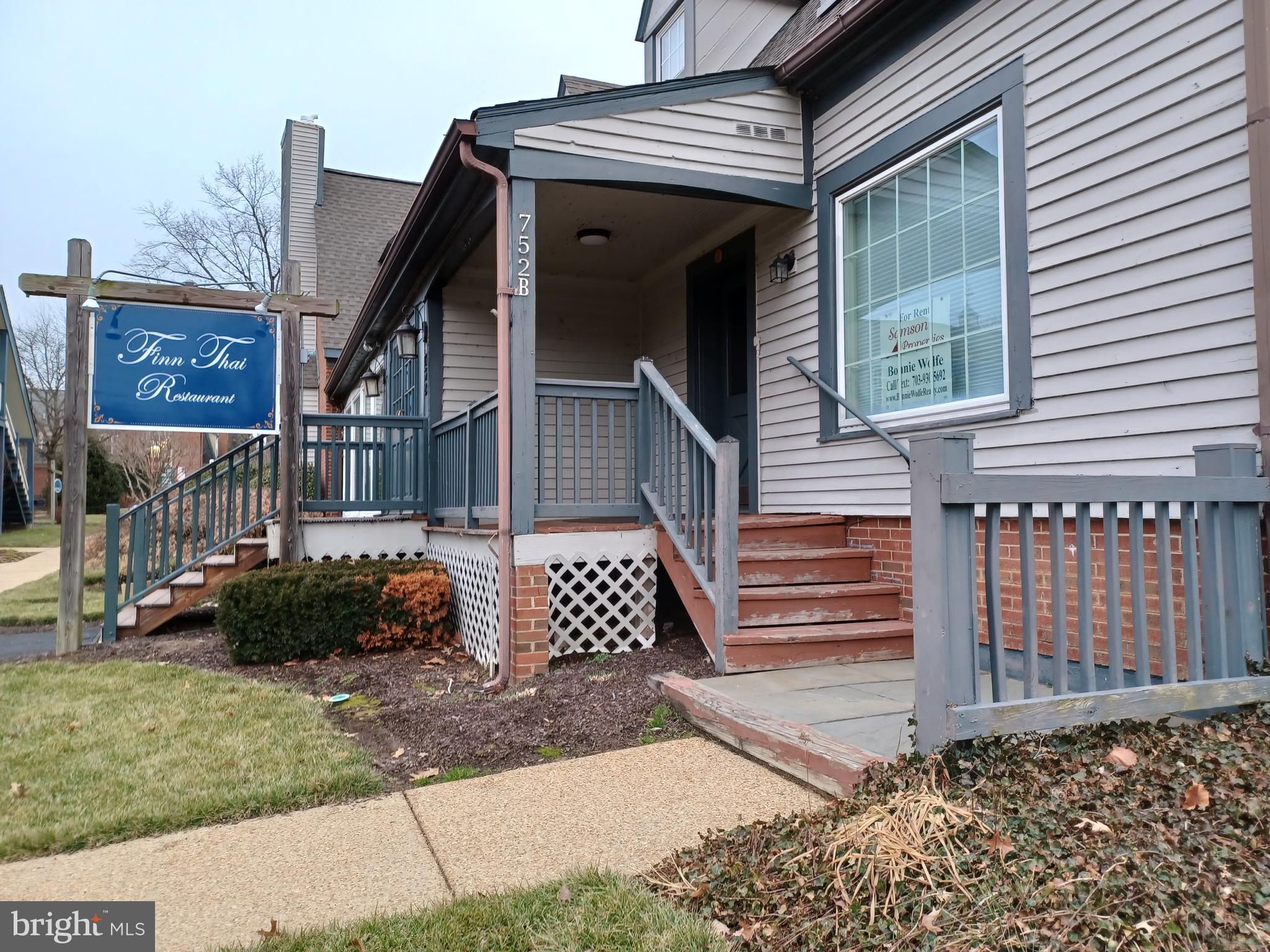 GREAT FALLS VILLAGE CENTRE - Commercial Lease