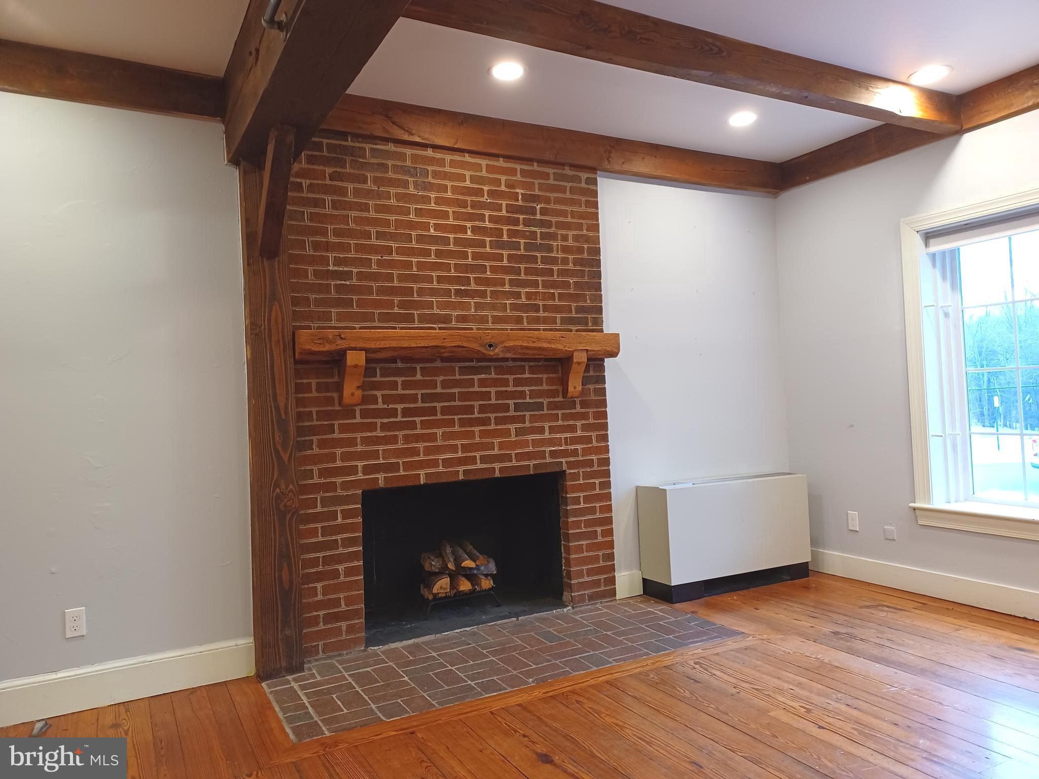 GREAT FALLS VILLAGE CENTRE - Commercial Lease