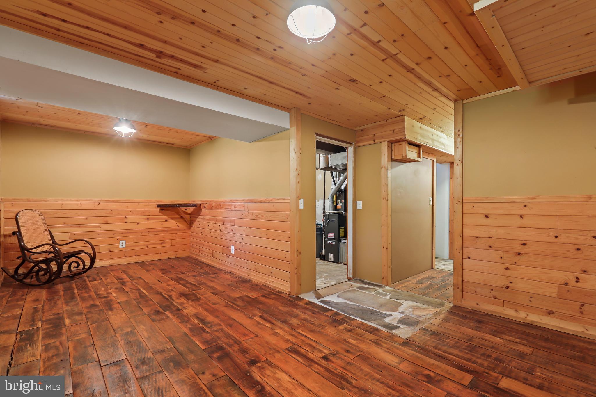 PINE BROOK ESTATES - Residential