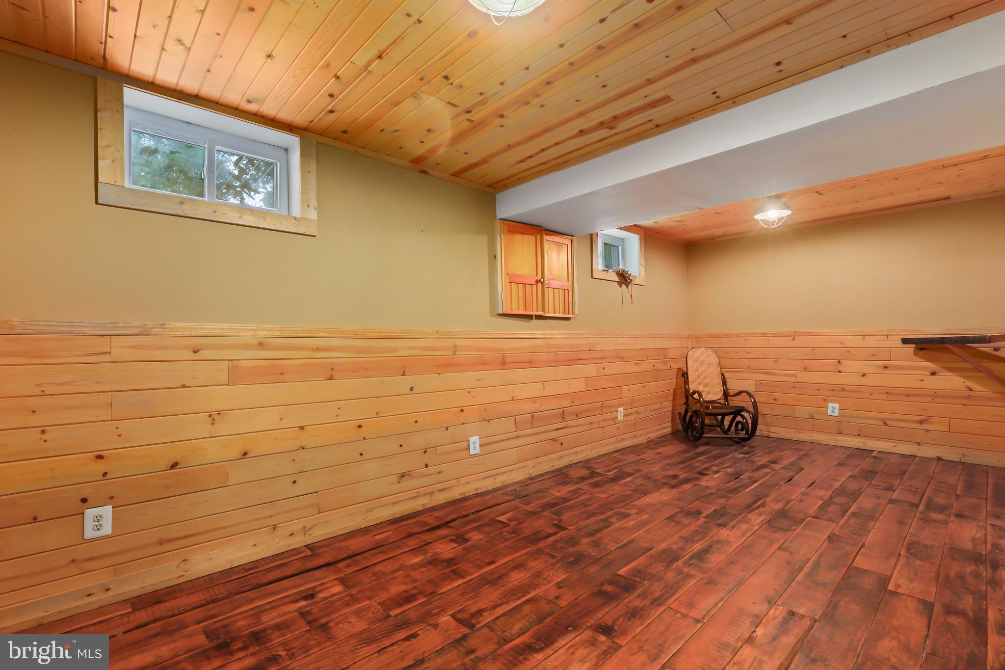 PINE BROOK ESTATES - Residential