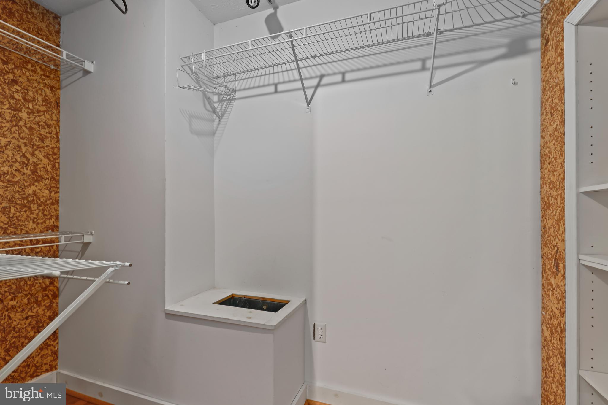 PINE BROOK ESTATES - Residential