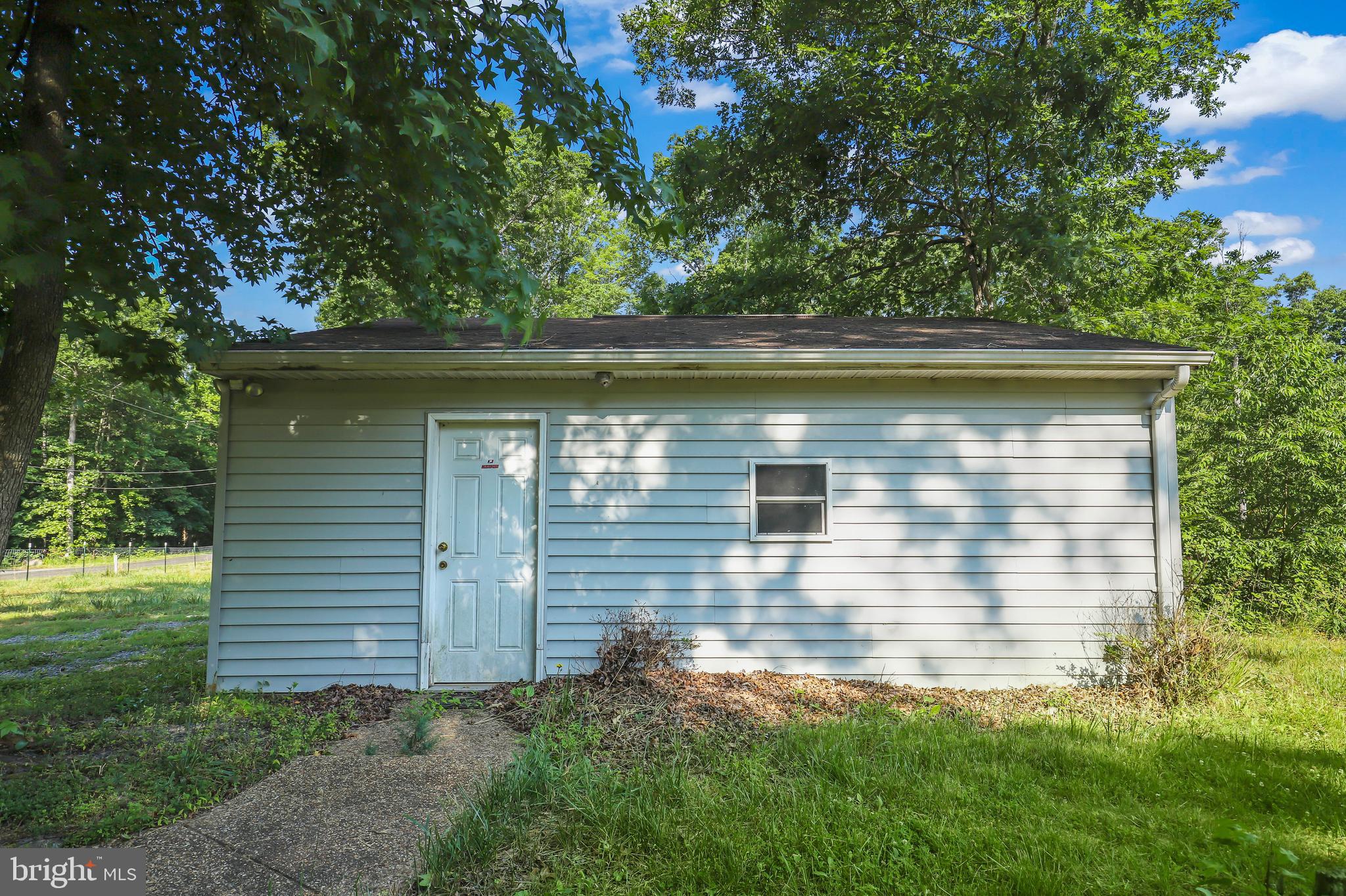 PINE BROOK ESTATES - Residential