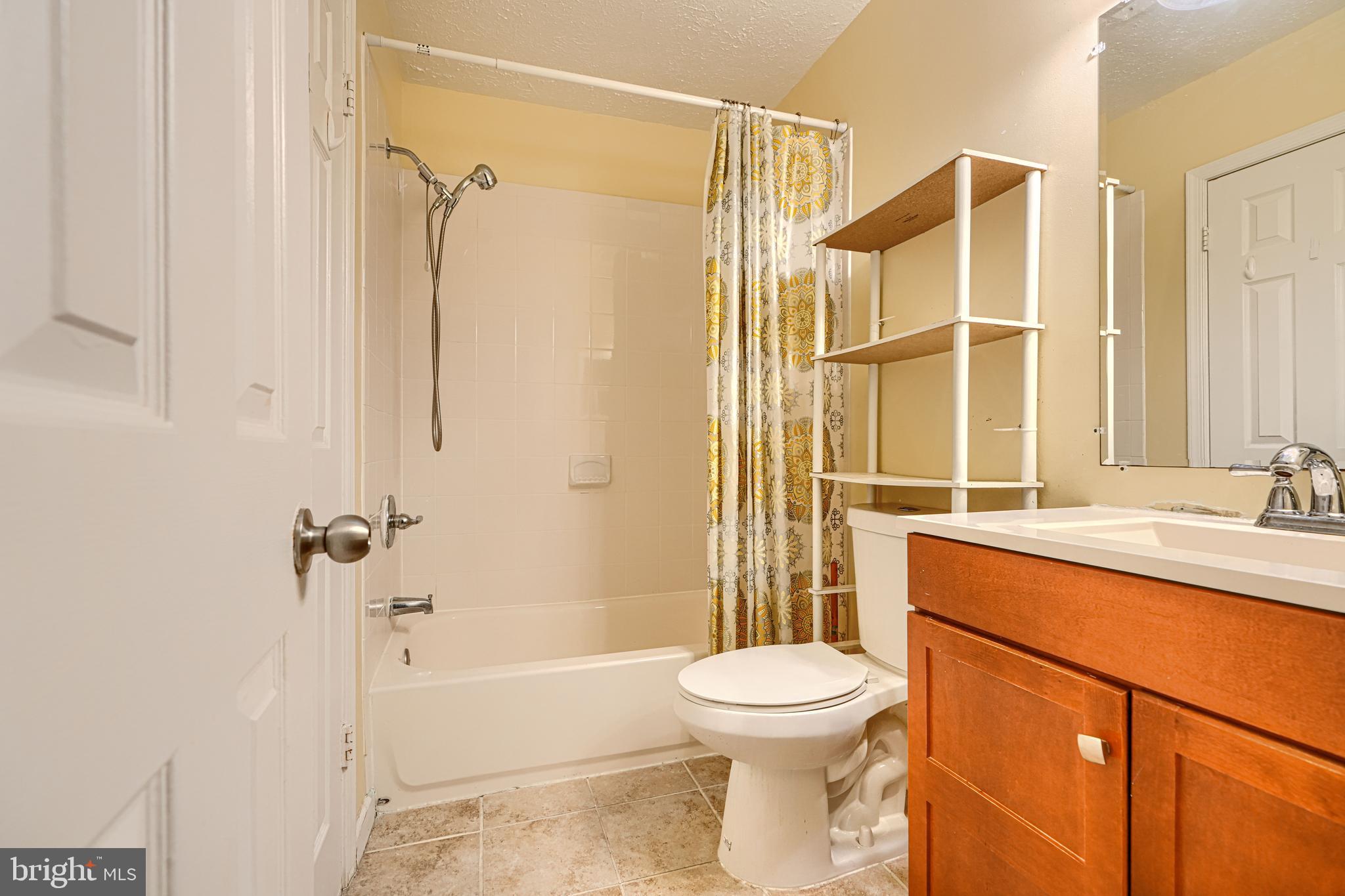 CAPITAL VIEW TOWNHOUSES - Residential