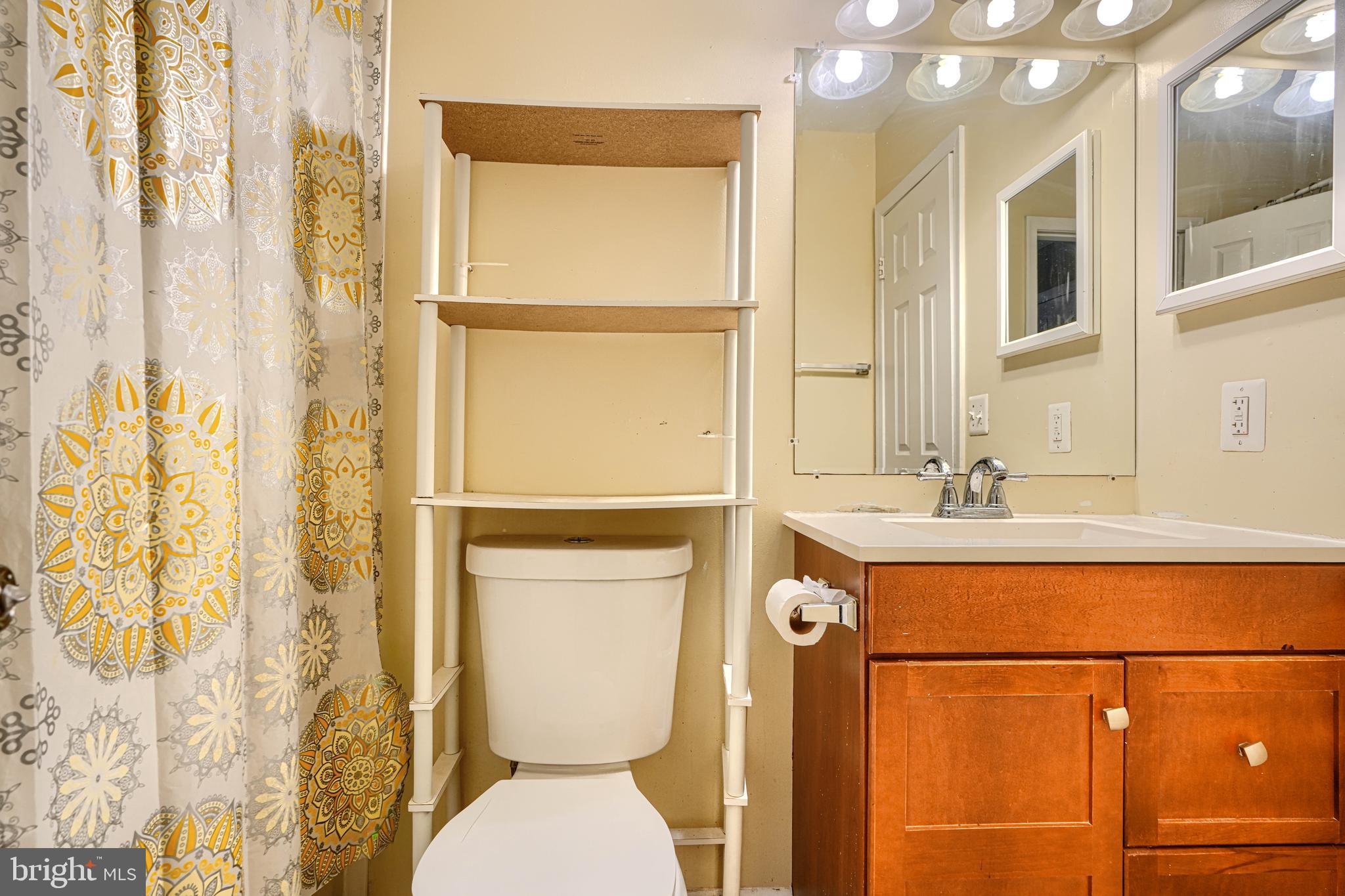 CAPITAL VIEW TOWNHOUSES - Residential