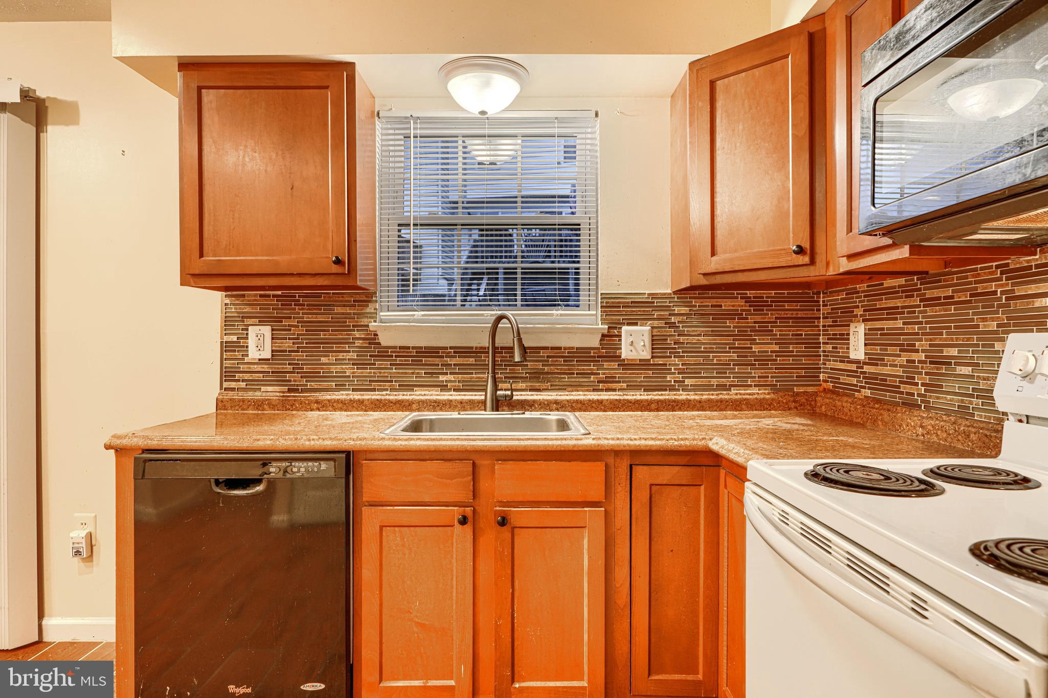 CAPITAL VIEW TOWNHOUSES - Residential