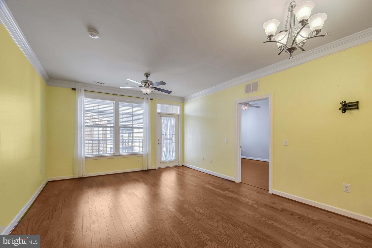 DISCOVERY SQUARE - Residential