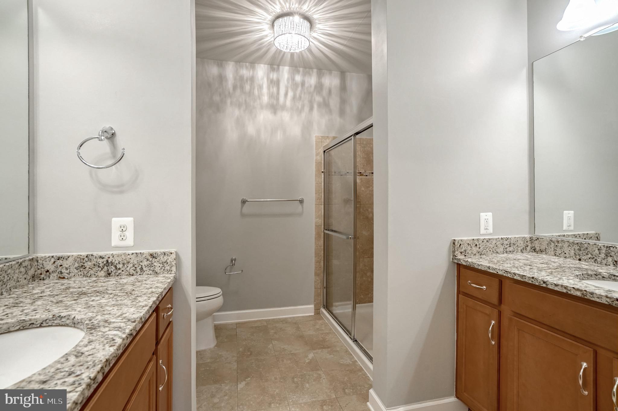 DISCOVERY SQUARE - Residential