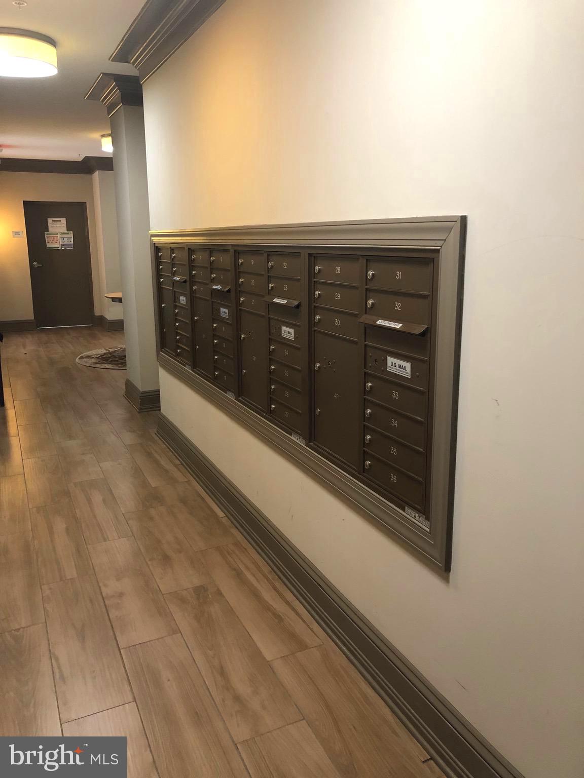 DISCOVERY SQUARE - Residential