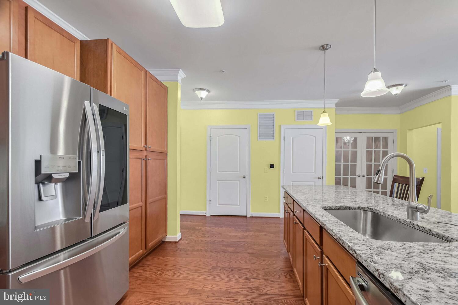 DISCOVERY SQUARE - Residential