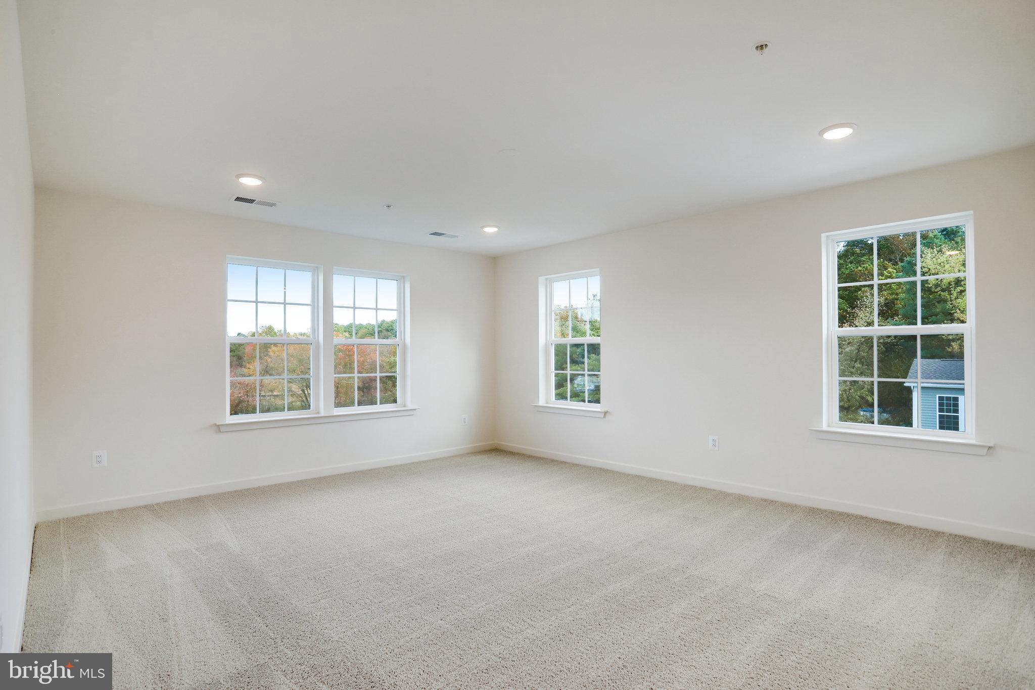 WORTHINGTON GROVE - Residential