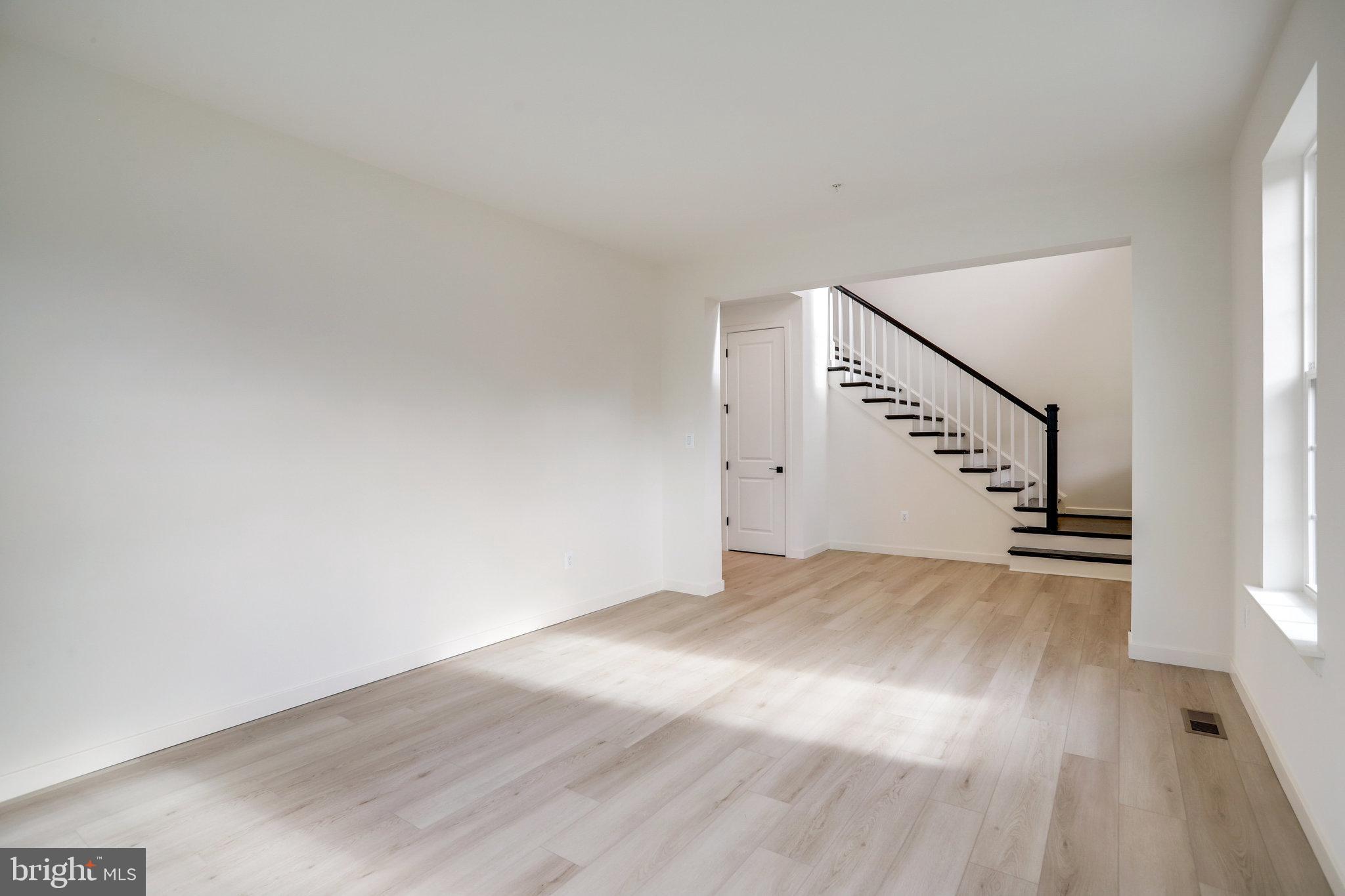 WORTHINGTON GROVE - Residential