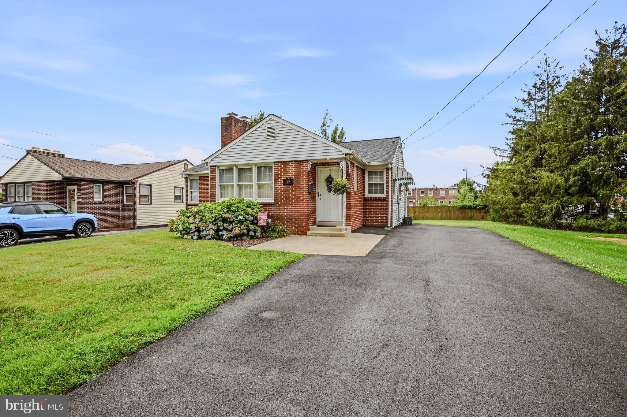 1208 CAROLYN DRIVE