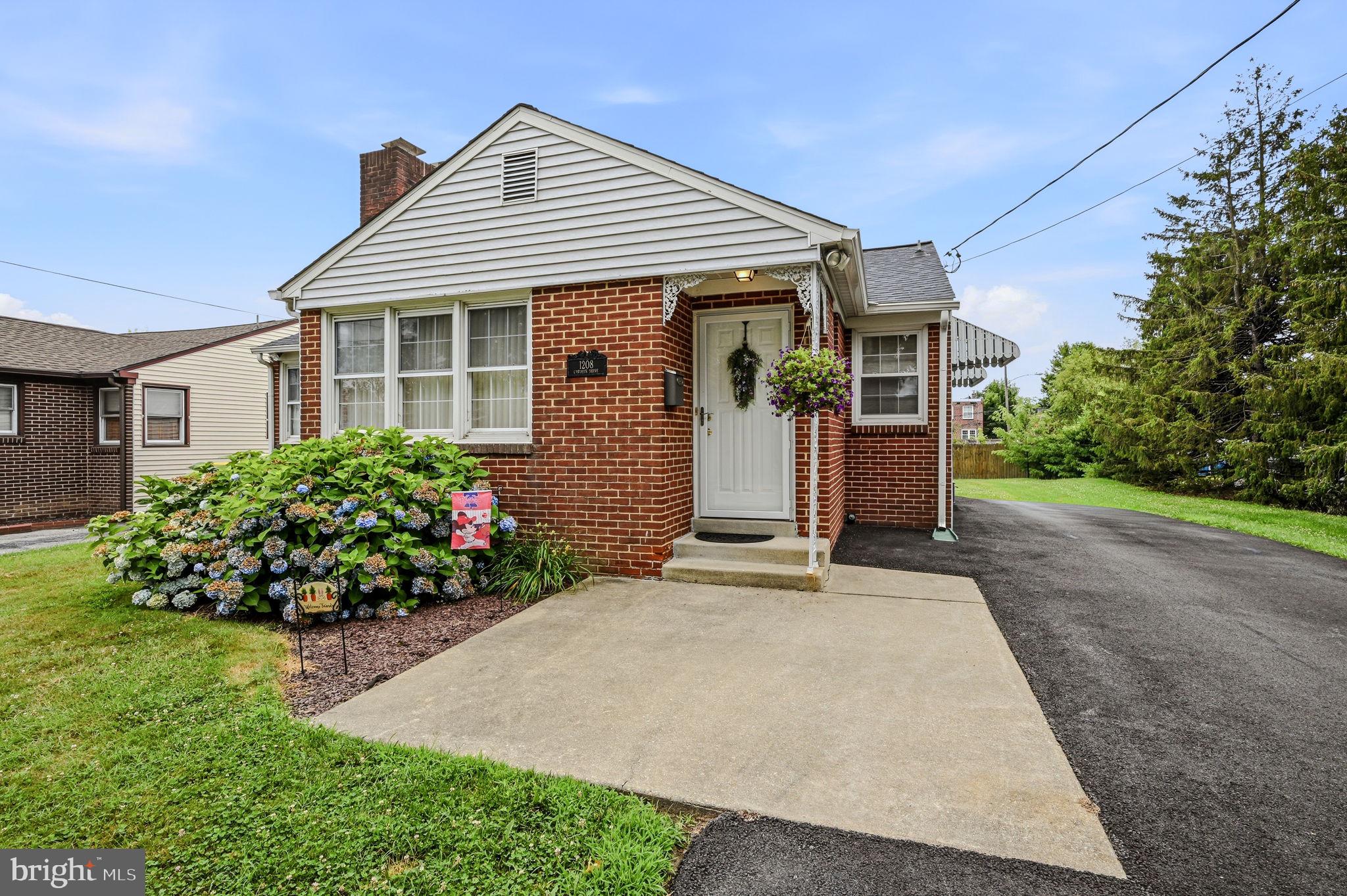 1208 CAROLYN DRIVE