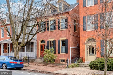 Photo of 431 W WALNUT ST, LANCASTER, PA 17603 (MLS # PALA2029666)