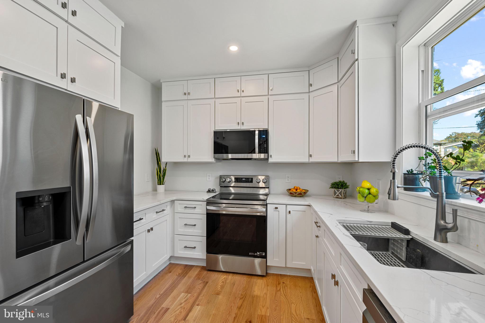 SILVER SPRING - Residential Lease