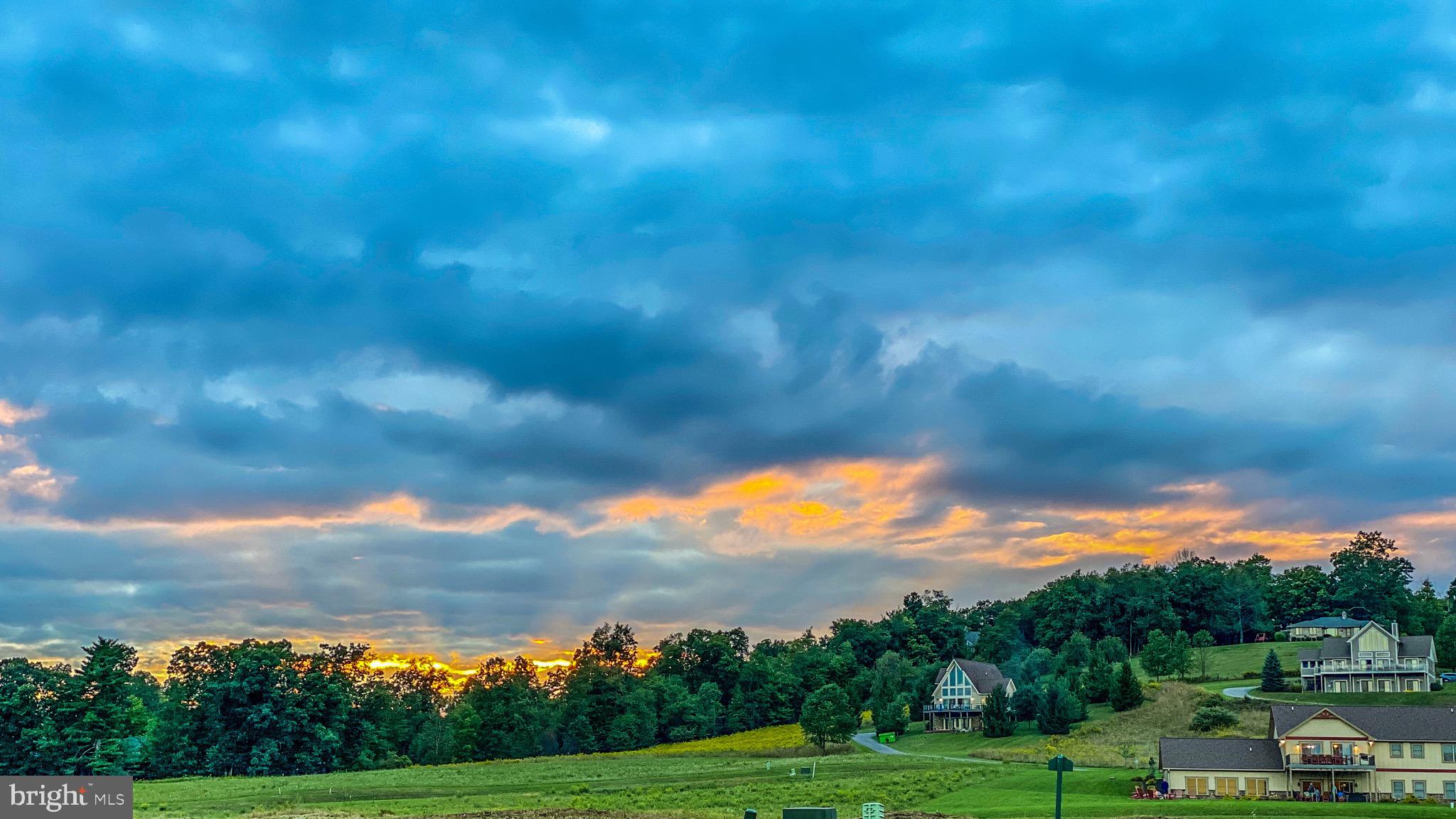 WATERFRONT GREENS - Residential