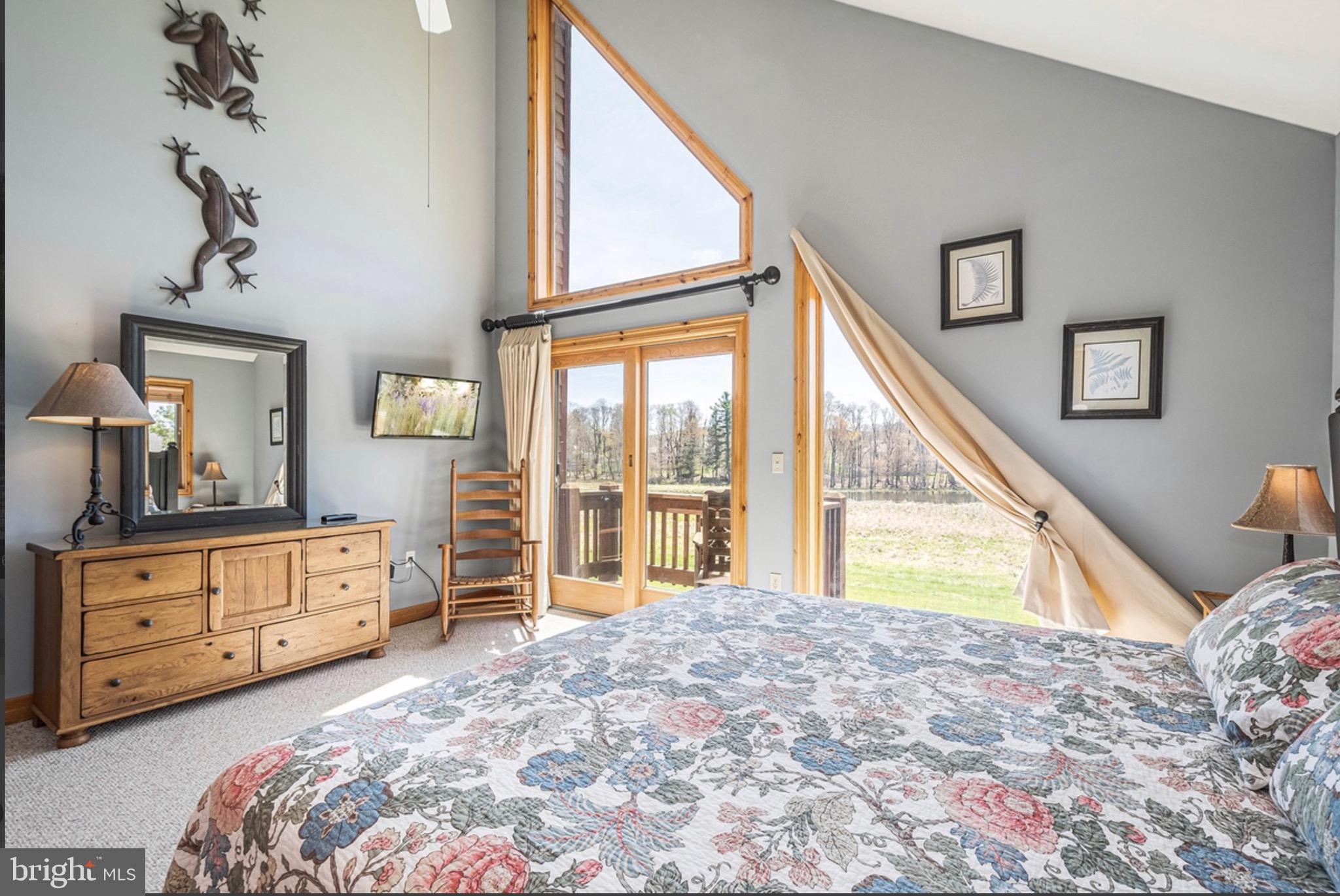 WATERFRONT GREENS - Residential