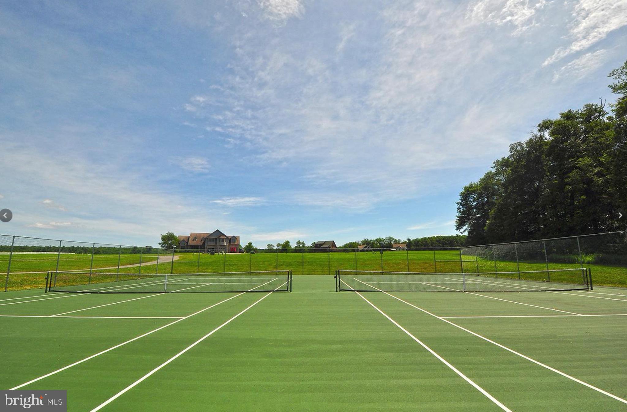 WATERFRONT GREENS - Residential