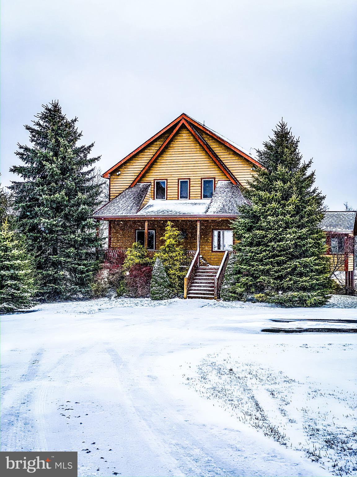 WATERFRONT GREENS - Residential